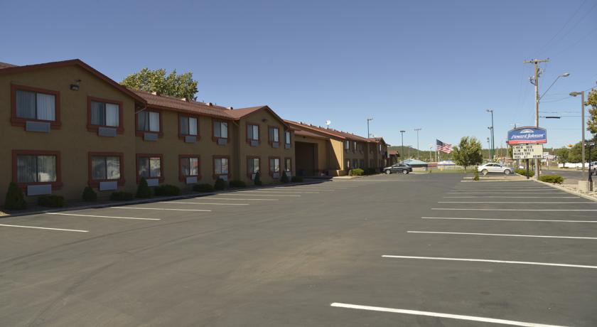 Howard Johnson Williams