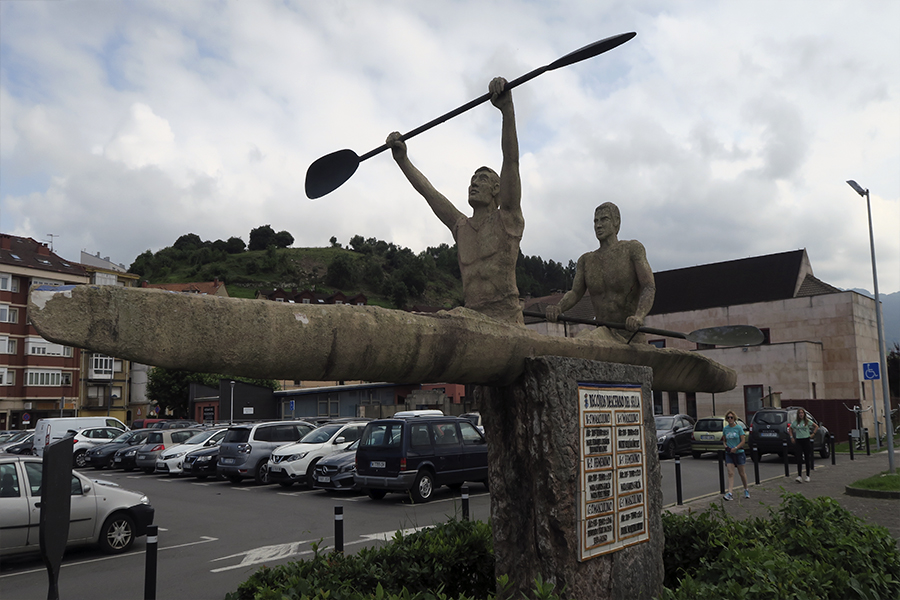 Monumento de la Piragua